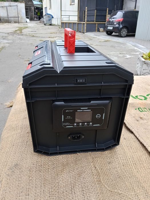 Зарядная станция на 100Ah.