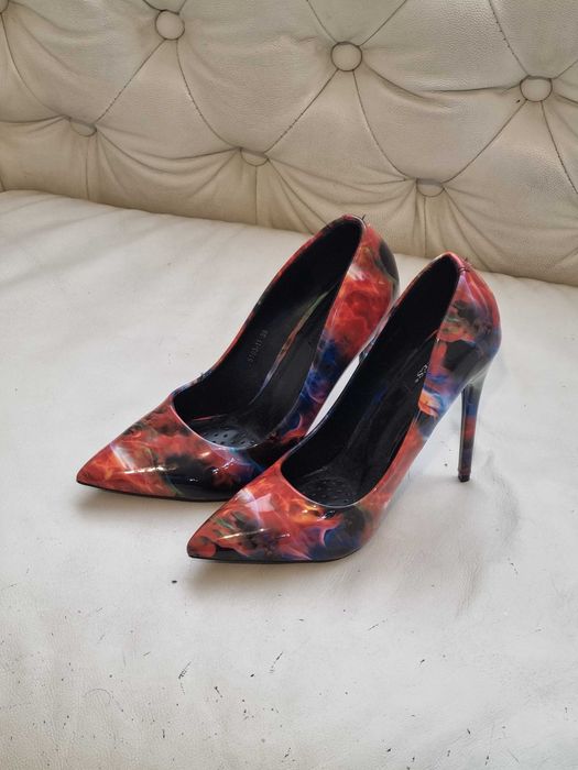 Kolorowe buty VICES