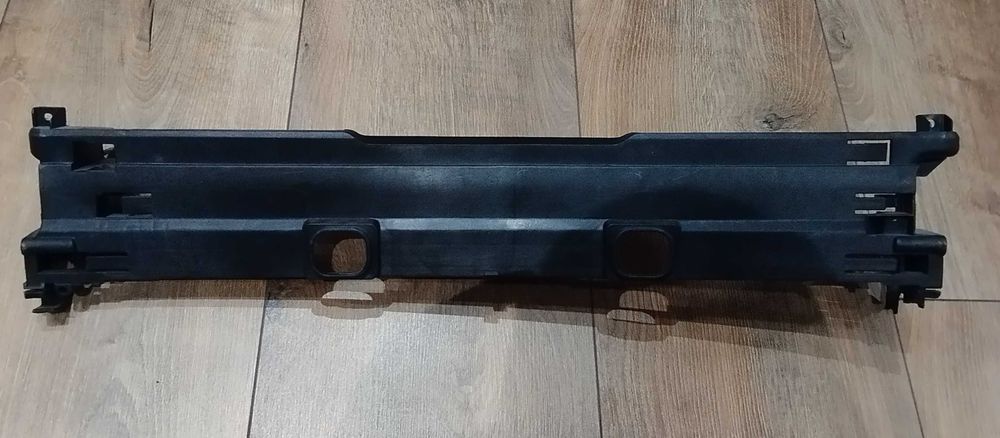 BMW 5 F10 F11 7 F01 F02 накладка радіатора верхня 17117573265