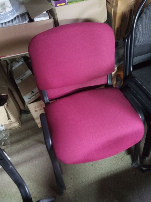 Стулья офисные 50 шт