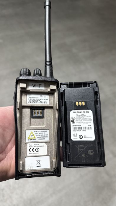 Kit Motorola CP040 VHF Rádios (Walkie Talkies profissionais)