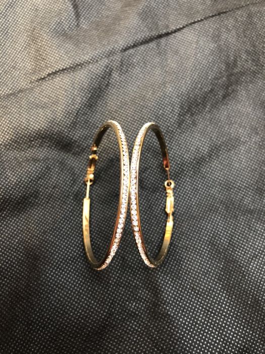 Продам новые серёжки серьги-кольца