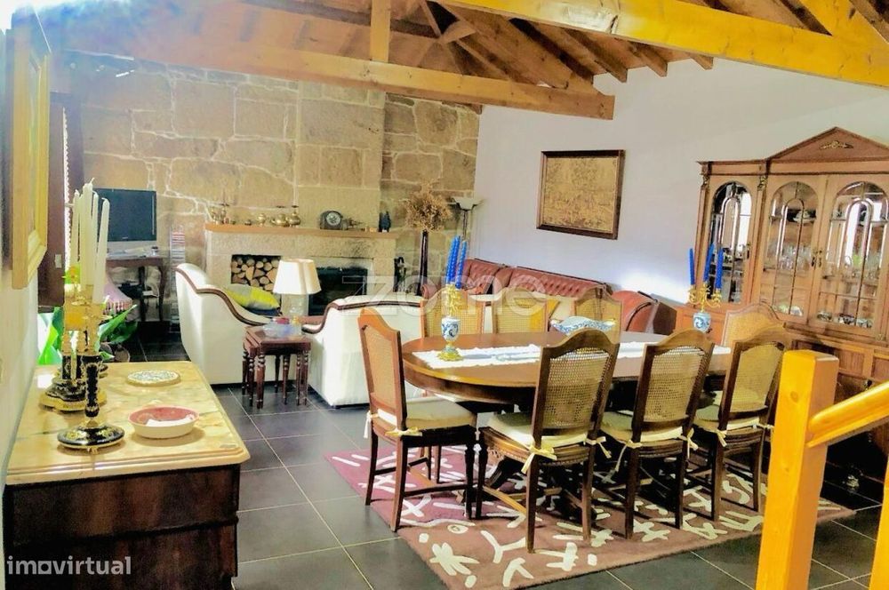 Moradia em Pedra Semi-Nova | Pronta a Habitar | Centro de Vidago — Vidago (União Das Freguesias De Vidago, Arcossó, Selhariz E Vilarinho Das Paranheiras), Vila Real