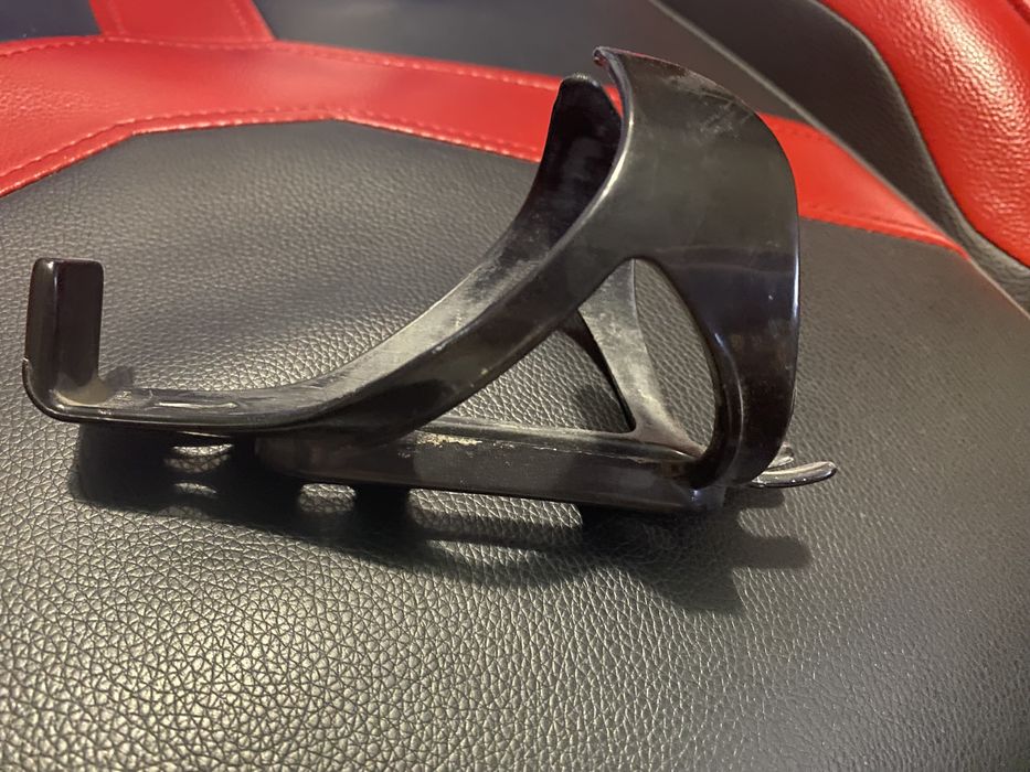 Фляготримач