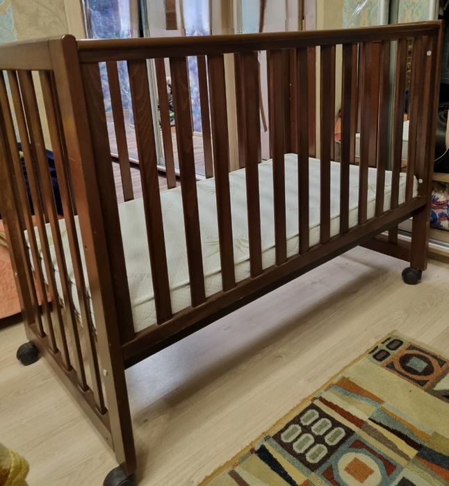 Кроватка veres лд-13, маятник + колесики + матрац