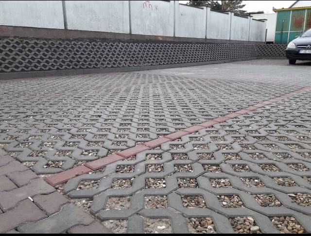 BrukarstwoKostkaBrukowaBrzezinyPraceziemneusługi koparka i wywrotka