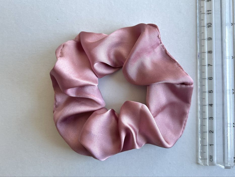 gumki do włosów scrunchie