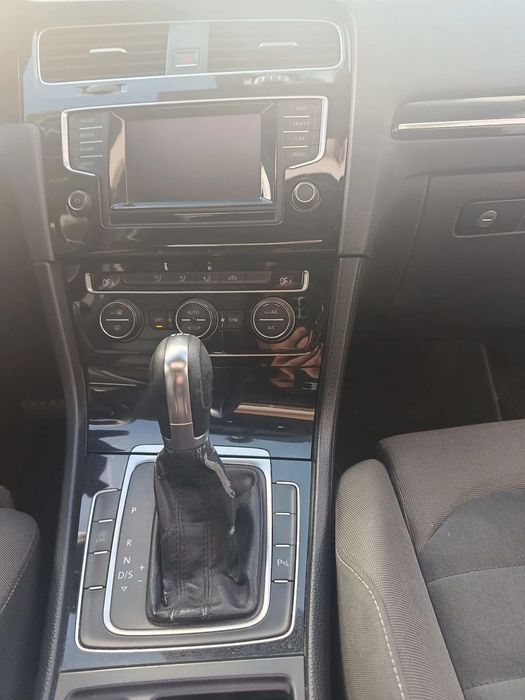VW Golf 1.6 TDi DPF DSG Highline