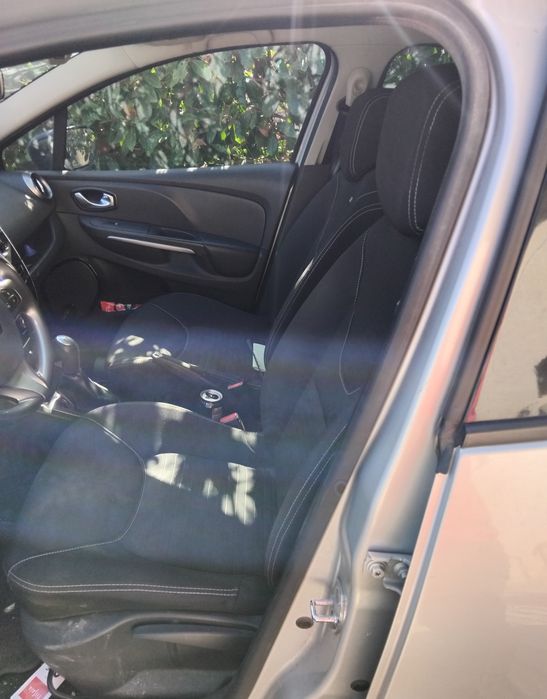 vendo  Renault Clio lv 0,9 tce nacional de 2016  acidentado salvado