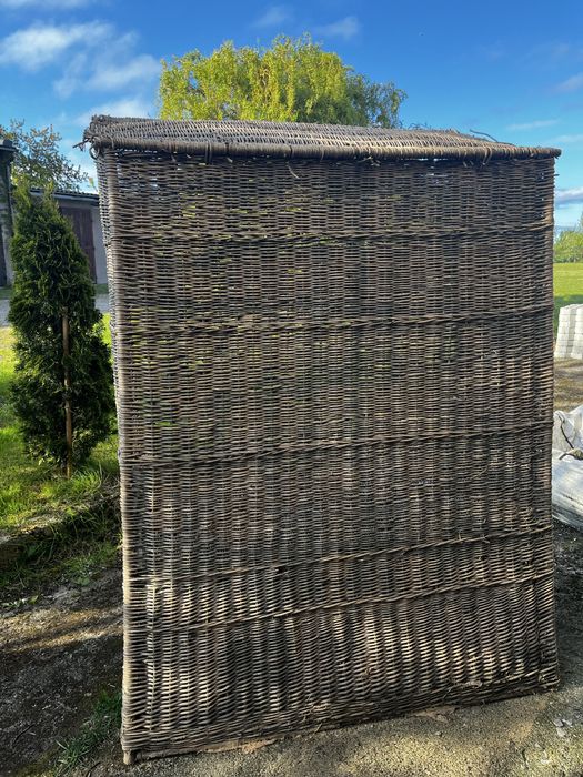 Kosz ogrodowy pleciony