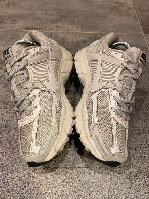 Nike Vomero 5 41/26,5 cm buty sportowe do biegania adidasy sneakersy