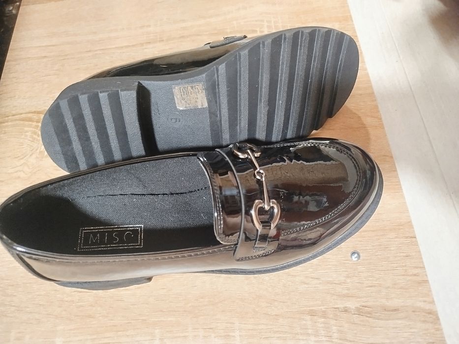 Лофери лаковані MISO 41р, туфлі,25,5 см