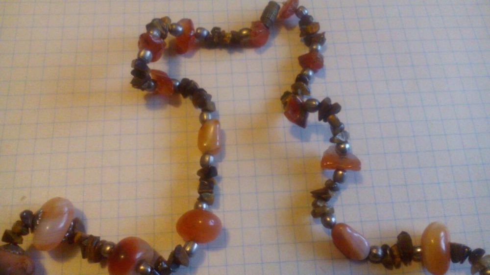 Продам бусы Сердолик