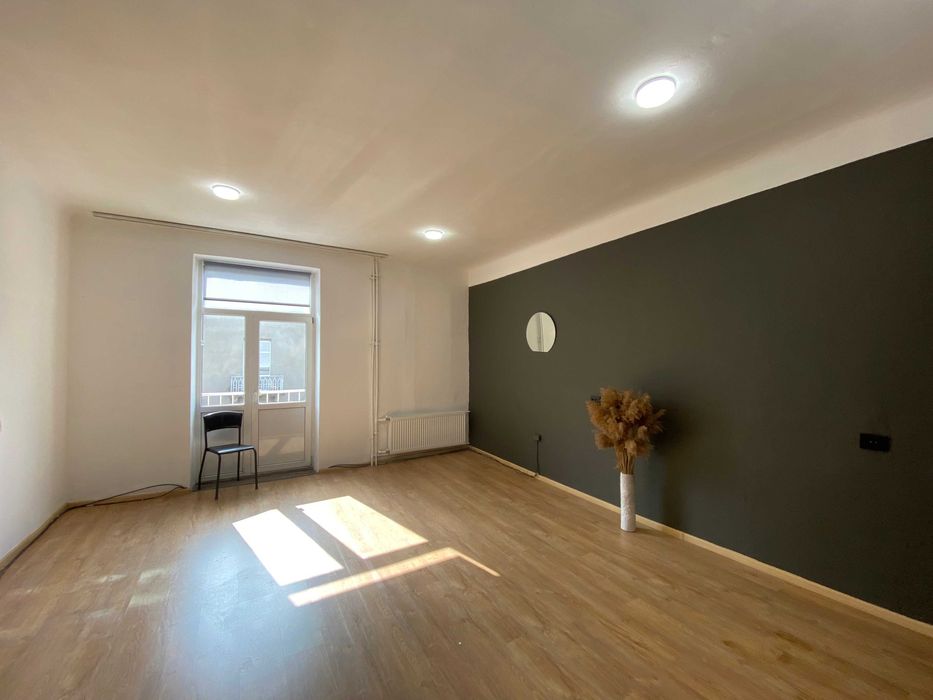 Оренда офісів біля Податкової (з генератором),300 грн за м2.