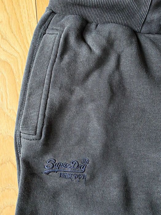 SuperDry -damskie spodnie dresowe rozm 38