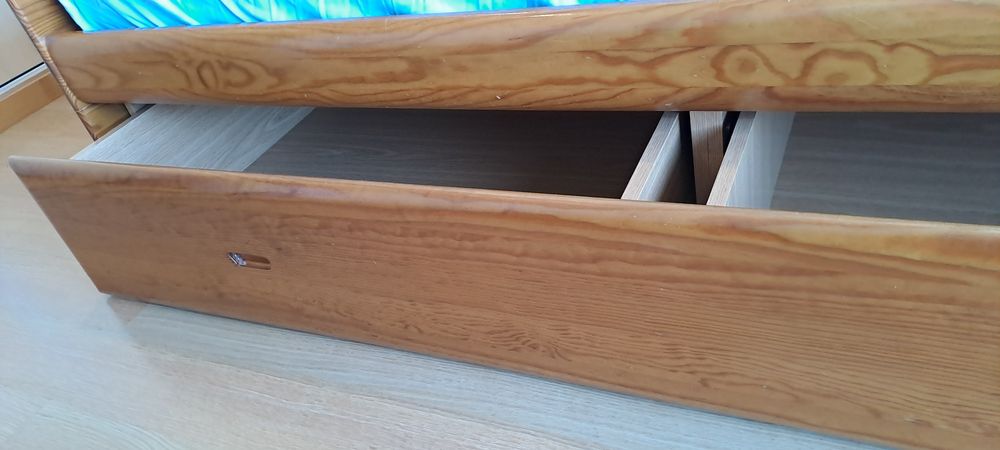 Cama de solteiro pinho maciço