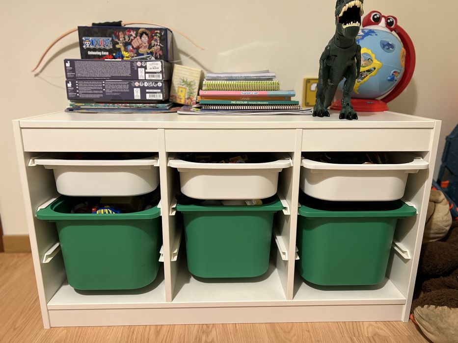 Movel de arrumação de brinquedos