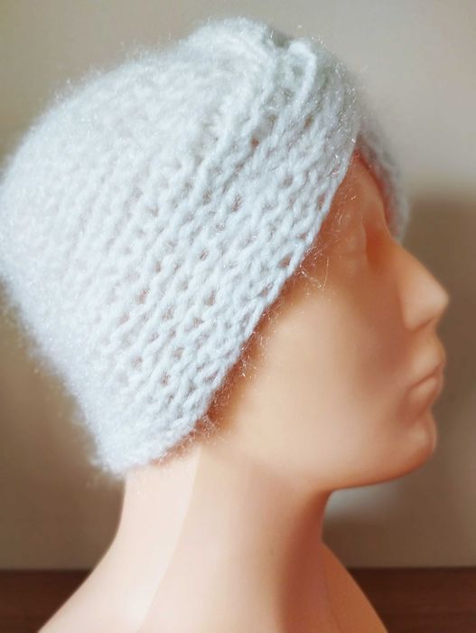 Damska, biała, szeroka opaska na głowę; turban