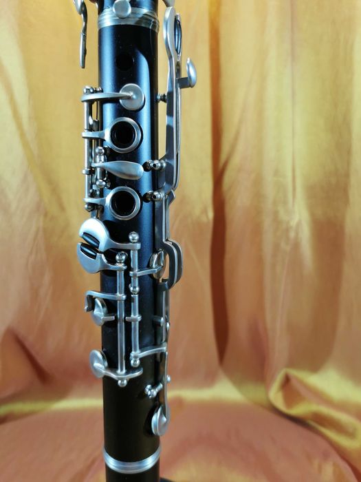 Оригинальная настольная лампа для любителей музыки и винтажа