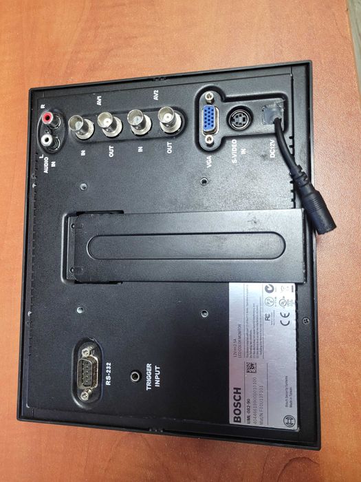 Monitorek serwisowy UML-082-90 BOSCH