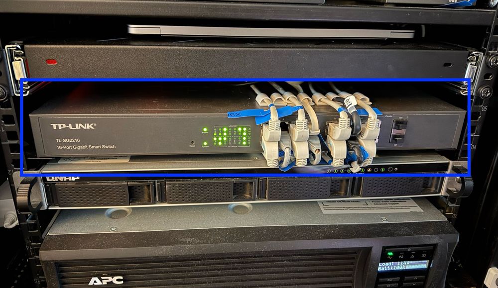 TP-Link TL-SG2216 16-port Gigabit Smart Switch
