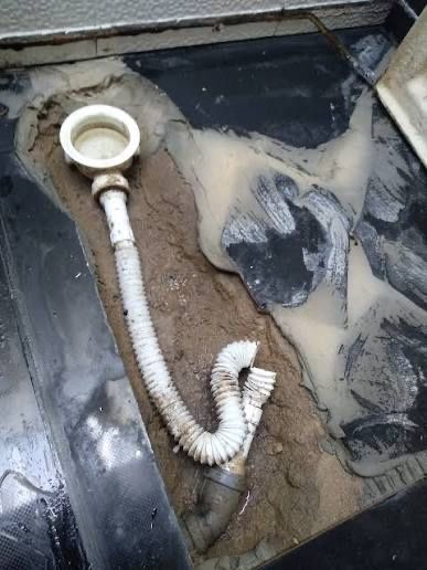 Canalizações/ Detecção de fuga de agua e reparações