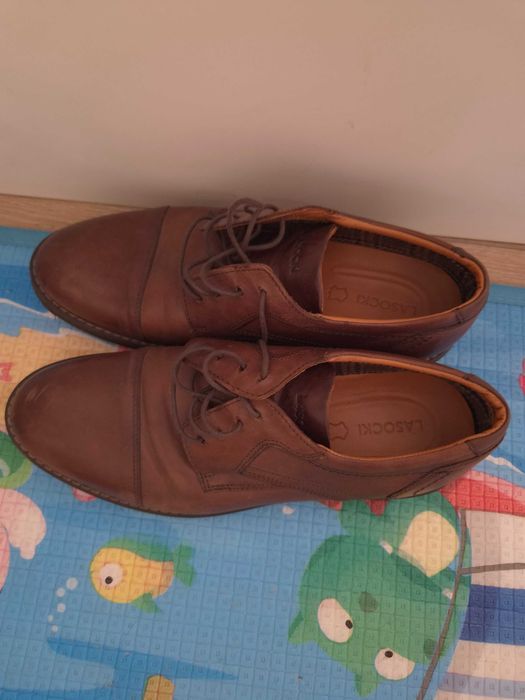 Skórzane buty Lasocki