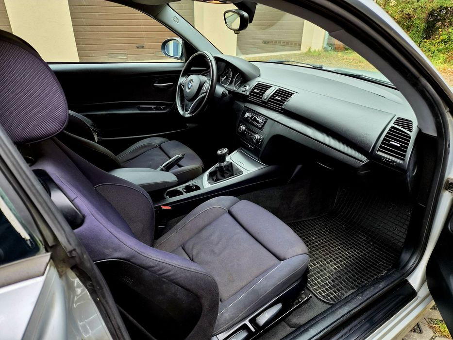BMW e87 120d 220KM 2010r