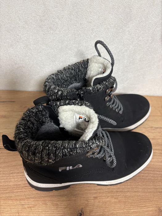Продам зимові черевики оригінальні від FILA