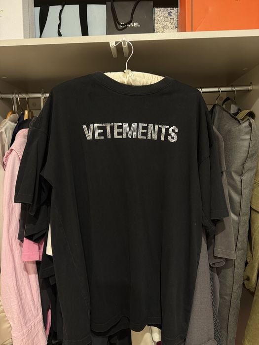 Футболка vetments с стразами