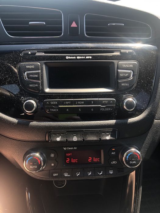 Kia Ceed 2013 рік.