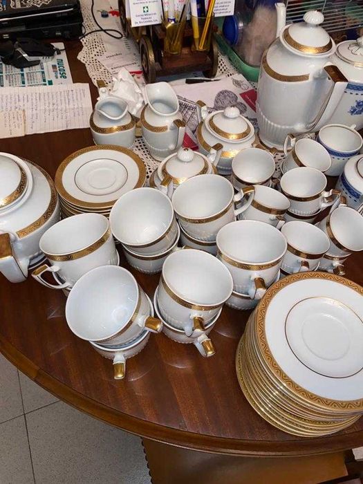 Chávenas vista alegre e mais