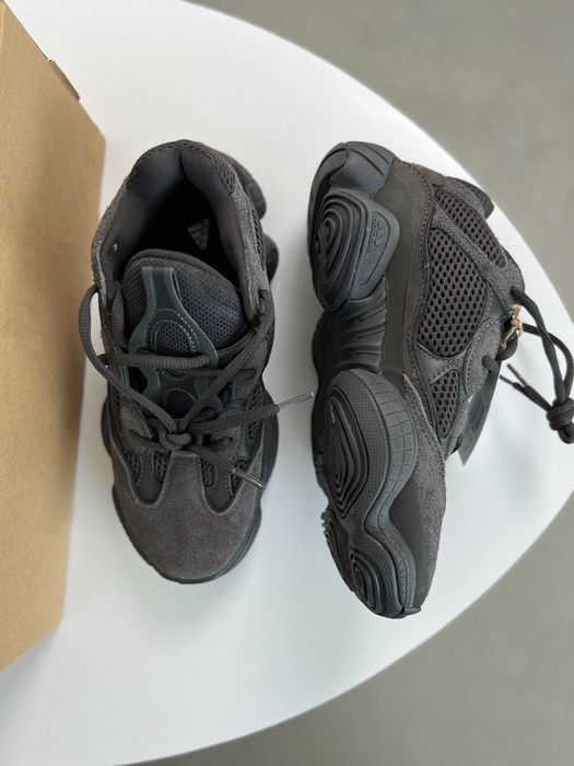 Мужские черные кроссовки Adidas Yeezy 500 Black изи йизи ob366
