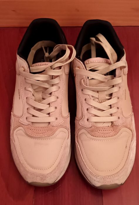 Hoff Sneakers - New!