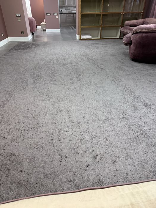 Ковролін, килим, ковер, диван