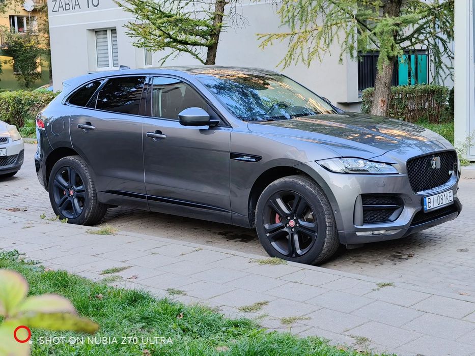 Jaguar F-Pace