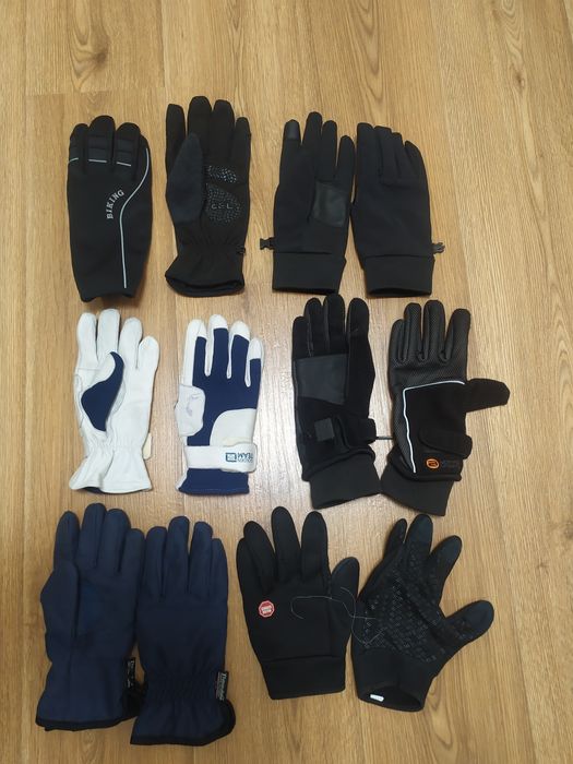 Спортивные перчатки