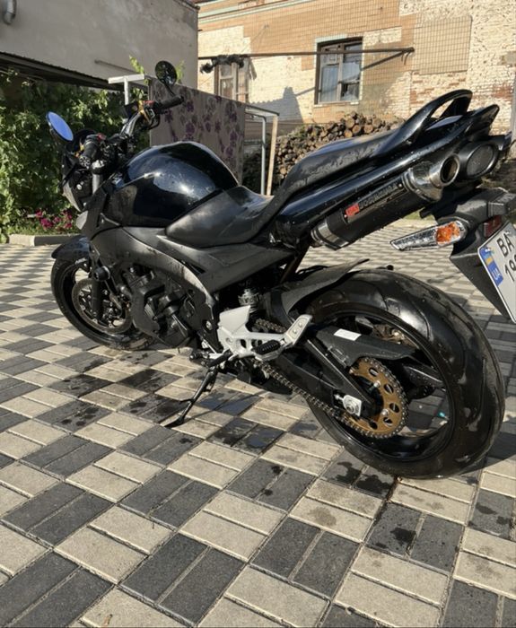 Suzuki GSR 400 2010