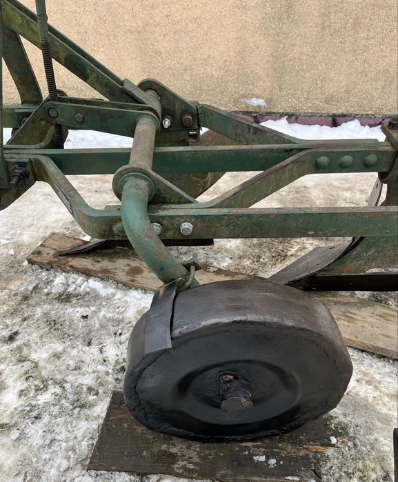 Плуг Unia Grudziadz 3/30 см