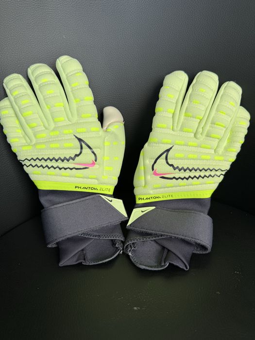 Воротарські рукавиці NIKE phantom elite