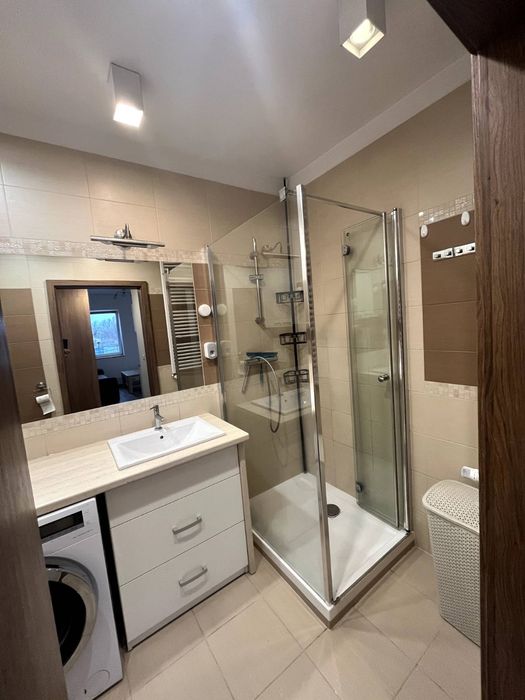 od Marca - 55 m2 Wrocław ul. Piękna (balkon,  2x garaż, komórka)