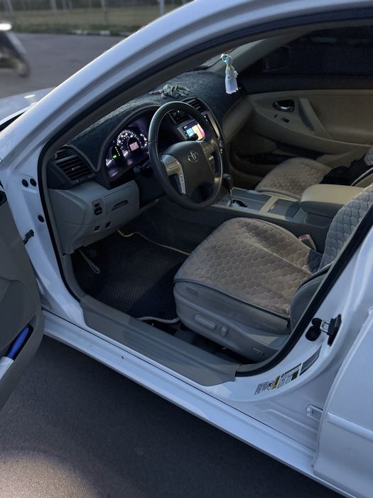 Toyota  Camry  HYBRID