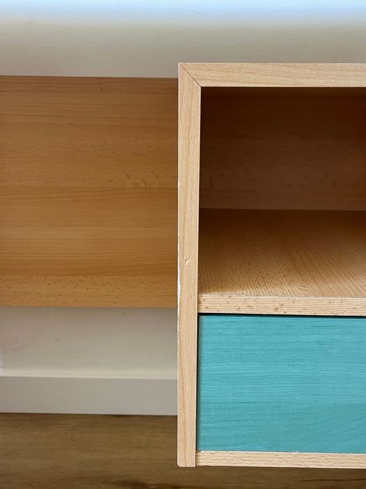 Secretária + mesa de cabeceira