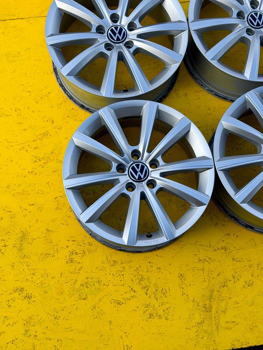 Диски Оригінал R17 5.112 ET38 Фольцваген Пасат Гольф Джета Шкода А5 А7