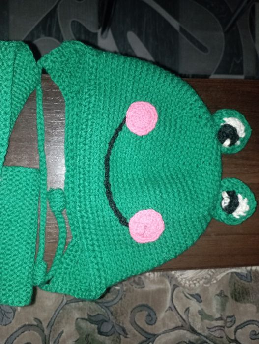 Осенне-весенний комплект шапка+шарф