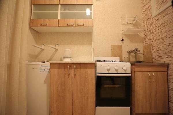 Продам 1 ком. квартиру на ж/м Красный Камень. Кирпич. Газ!