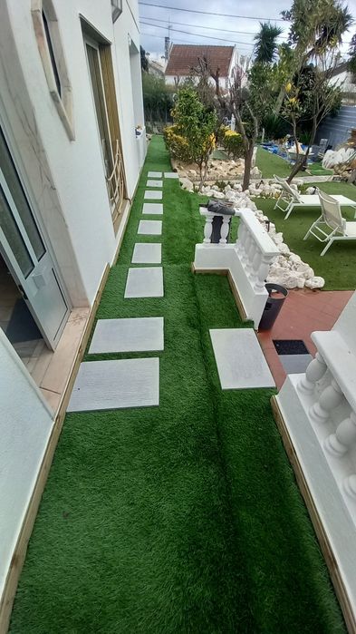 Quartos muito acolhedor situado numa zona tranquila com parque infanti