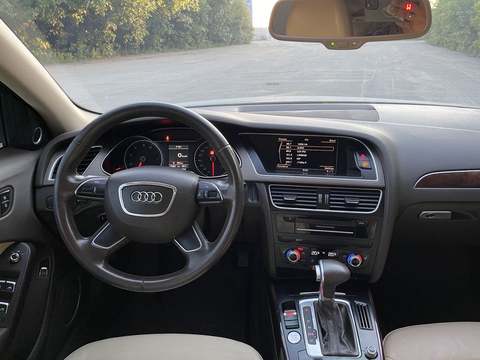 Продам Audi-4 автомат