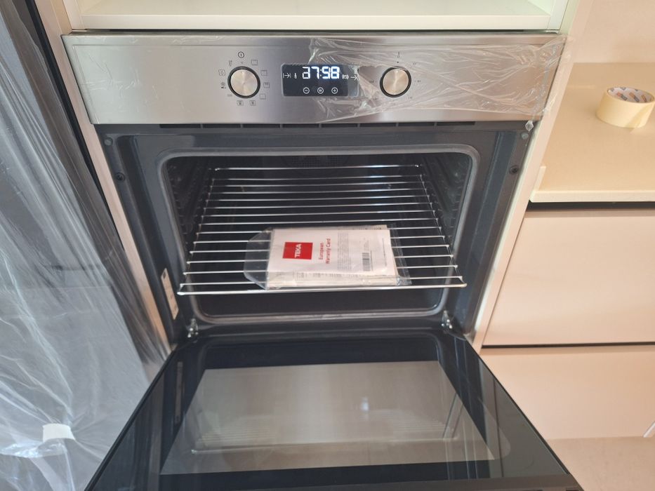 Forno de encastrar Teka Novo