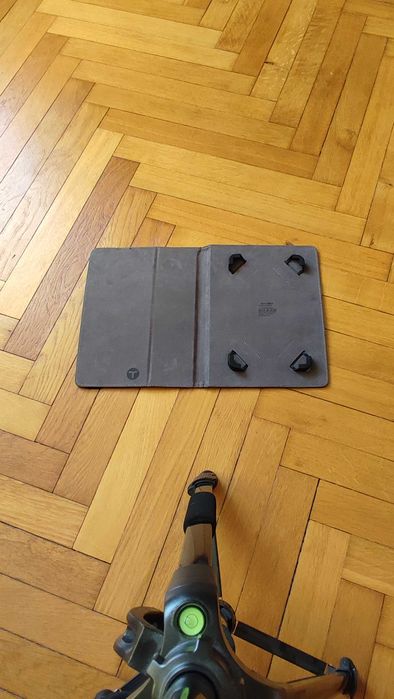 Etui obrotowe na tablet 10" 360° Universal Reinston czarne